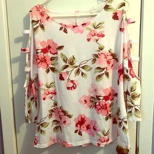 Floral top